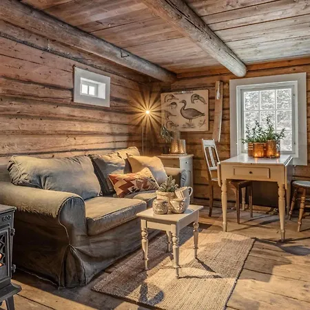Osterdalsstua Fra 1700 Tallet- - Sauna - 9 Soverom - 30 Min Osl Maison d'hôtes Eina